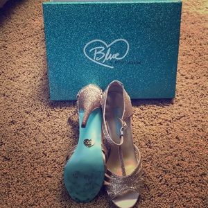 T strap blue by Betsy Johnson